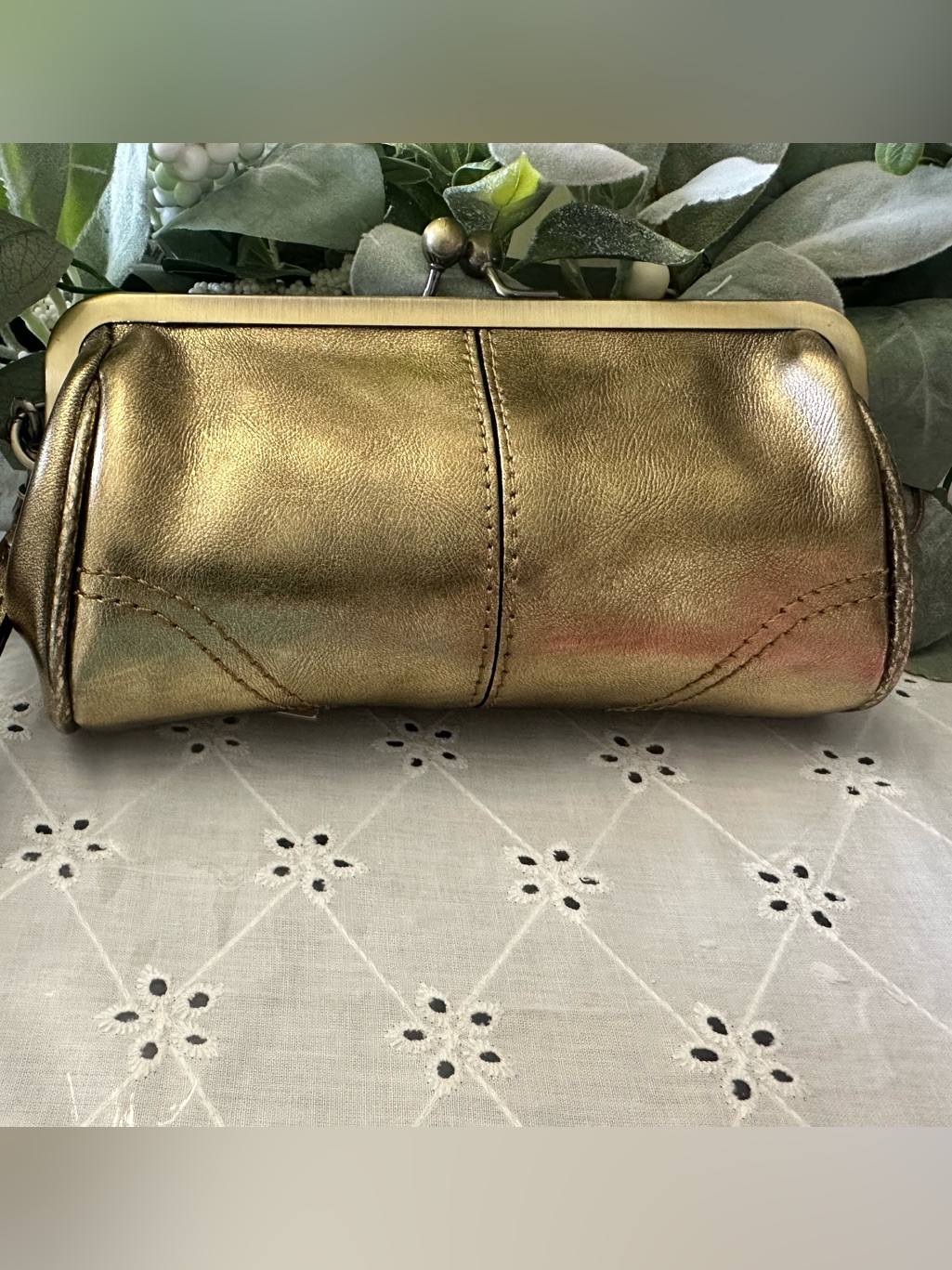 Patricia Nash Metallic Kisslock Gold Frame Clutch-New